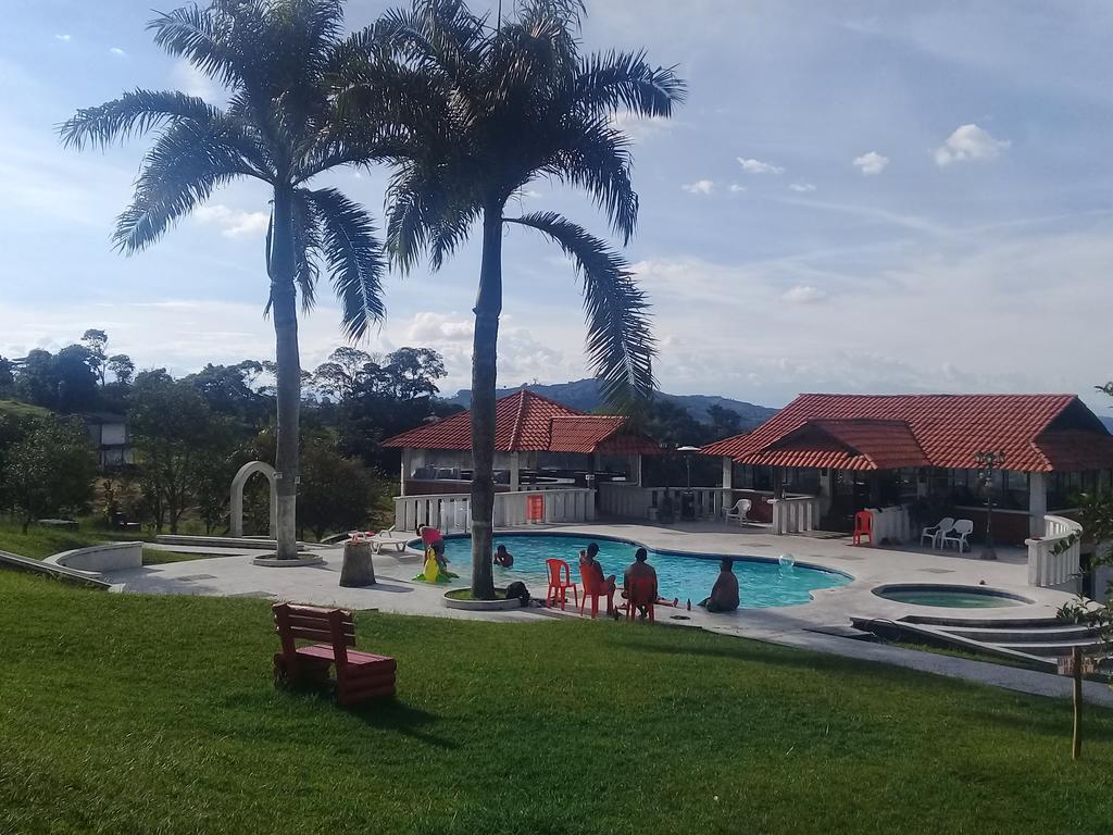 Hostal Don Bernardo Санта-Роса-де-Кабаль Экстерьер фото